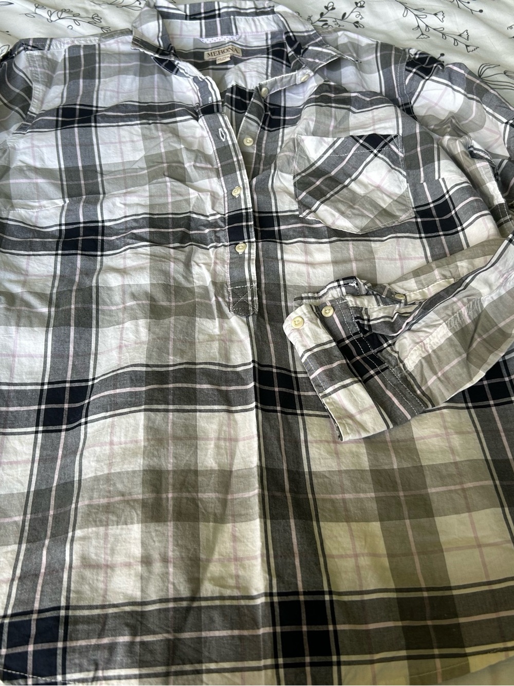 Merona Women’s Black, Gray & Lavender Plaid Button-Down Shirt